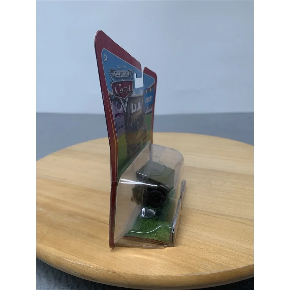 Disney The World Of Cars Chase Saluting Sarge #100 Chase 1:55 Scale Car